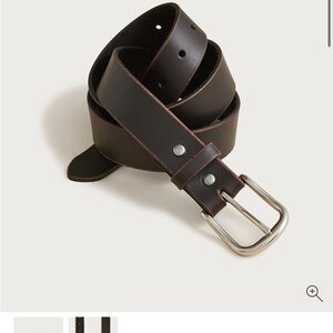 Round-buckle jeans belt in leather